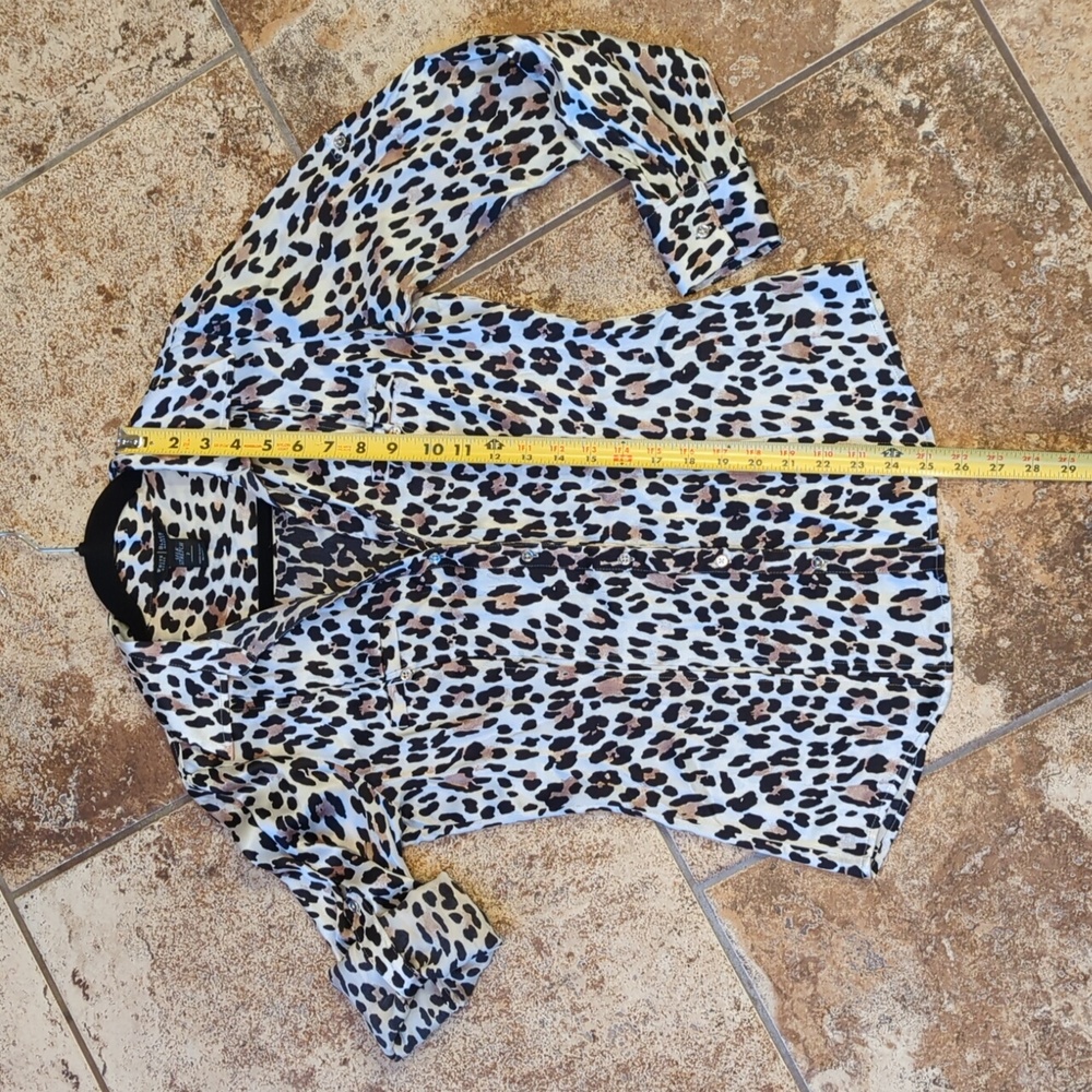 2 Silk WHBM Leopard Blouse - Picture 7 of 8